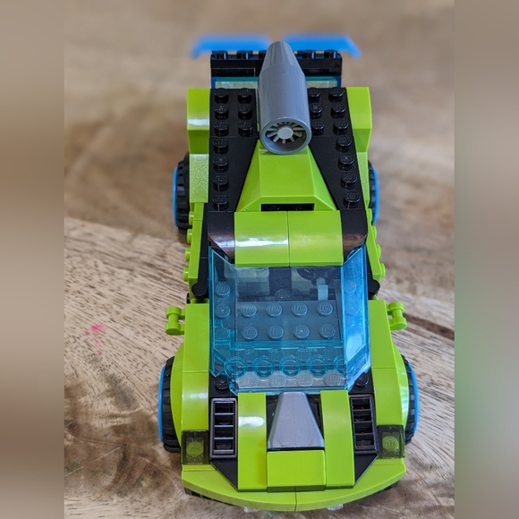 Lego 31074 Creator 3 in 1 Rocket Rally Car - Picture 2 of 16